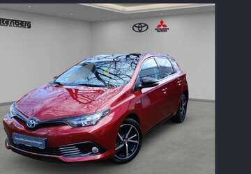 Toyota Auris 51.600 km 17.480 &euro; Hamburg 22399