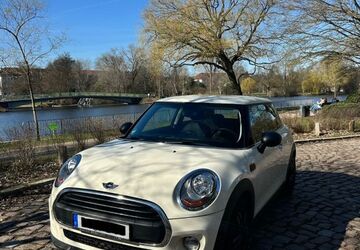 Mini ONE 157.000 km 6.350 &euro; Hamburg 20251