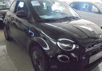 Fiat 500e 17.727 km 17.900 &euro; Hamburg 22043