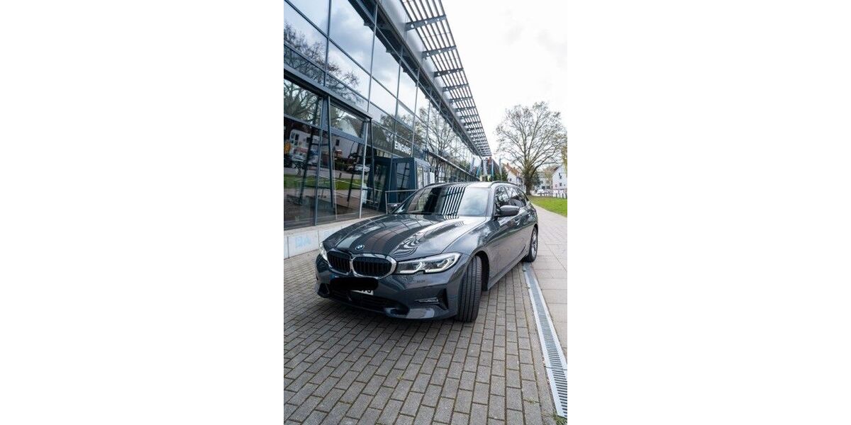 BMW 320 133.300 km 25.400 &euro; Hamburg 22527