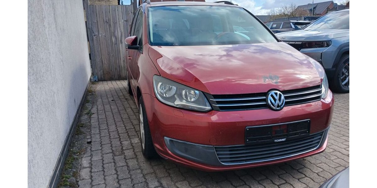 VW Touran 183.328 km 7.499 &euro; Uetersen 25436
