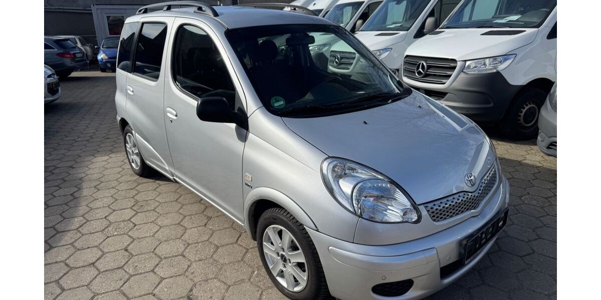 Toyota Yaris 122.700 km 4.550 &euro; Hamburg 20537
