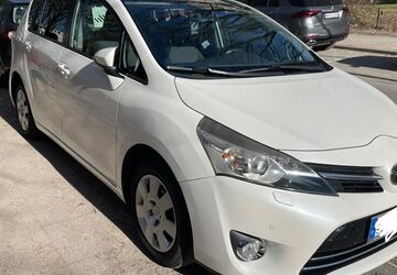 Toyota Verso 140.190 km 9.999 &euro; Hamburg 22417
