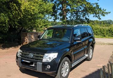 Mitsubishi Pajero 188.000 km 20.000 &euro; Quickborn 25451