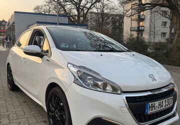 Peugeot 208 104.000 km 7.490 &euro; Hamburg 22047