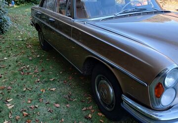 Mercedes-Benz 250 59.000 km 8.499 &euro; Hamburg 22041