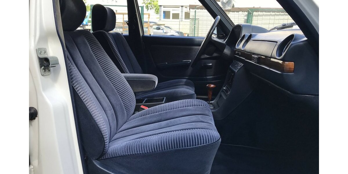 Mercedes-Benz 230 W123 Sanders Automat ABS AirBag SSD Velours 146.358 km 15.999 &euro; Hamburg 22339