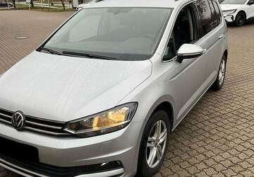 VW Touran 113.628 km 22.885 &euro; Uetersen bei Hamburg 25436