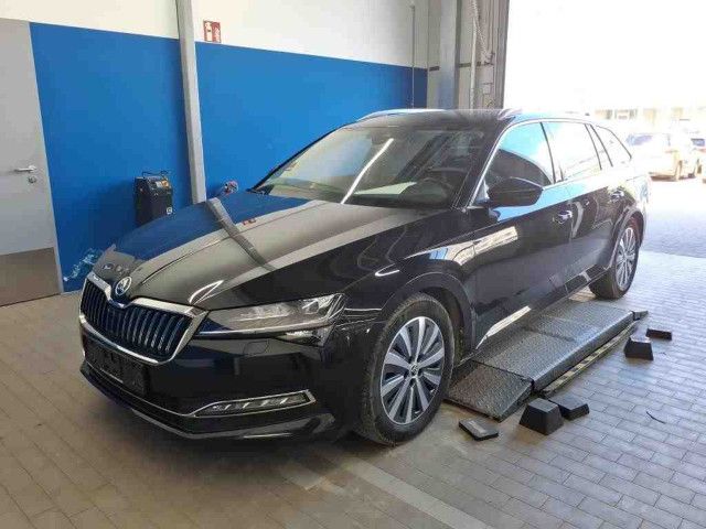 Skoda Superb 102.490 km 23.490 &euro; Hamburg 21029