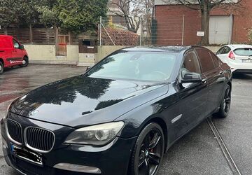 BMW 740 242.000 km 9.300 &euro; Hamburg 22111