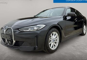 BMW i4 21.765 km 36.604 &euro; Barsbüttel bei Hamburg 22885