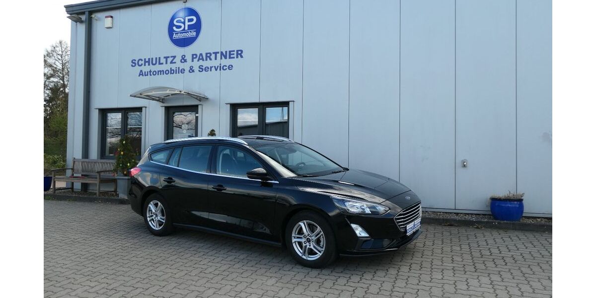 Ford Focus 93.960 km 12.990 &euro; Trittau bei Hamburg 22946