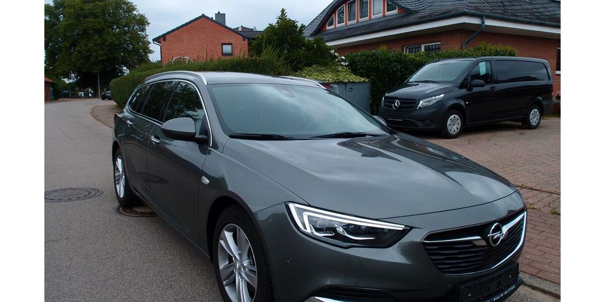 Opel Insignia 28.833 km 19.900 &euro; Braak 22145