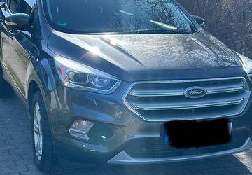 Ford Kuga 130.000 km 13.000 &euro; Neuendorf 25335