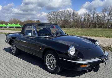Alfa Romeo Spider 216.000 km 15.999 &euro; Wedel 22880
