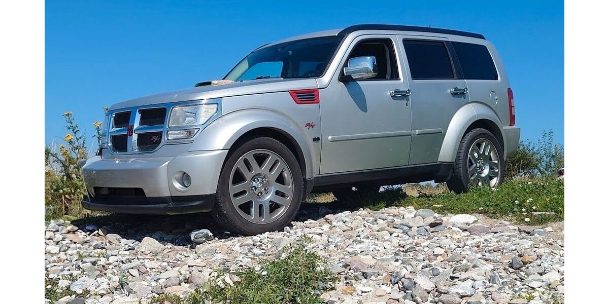 Dodge Nitro 221.000 km 6.999 &euro; Ammersbek 22949