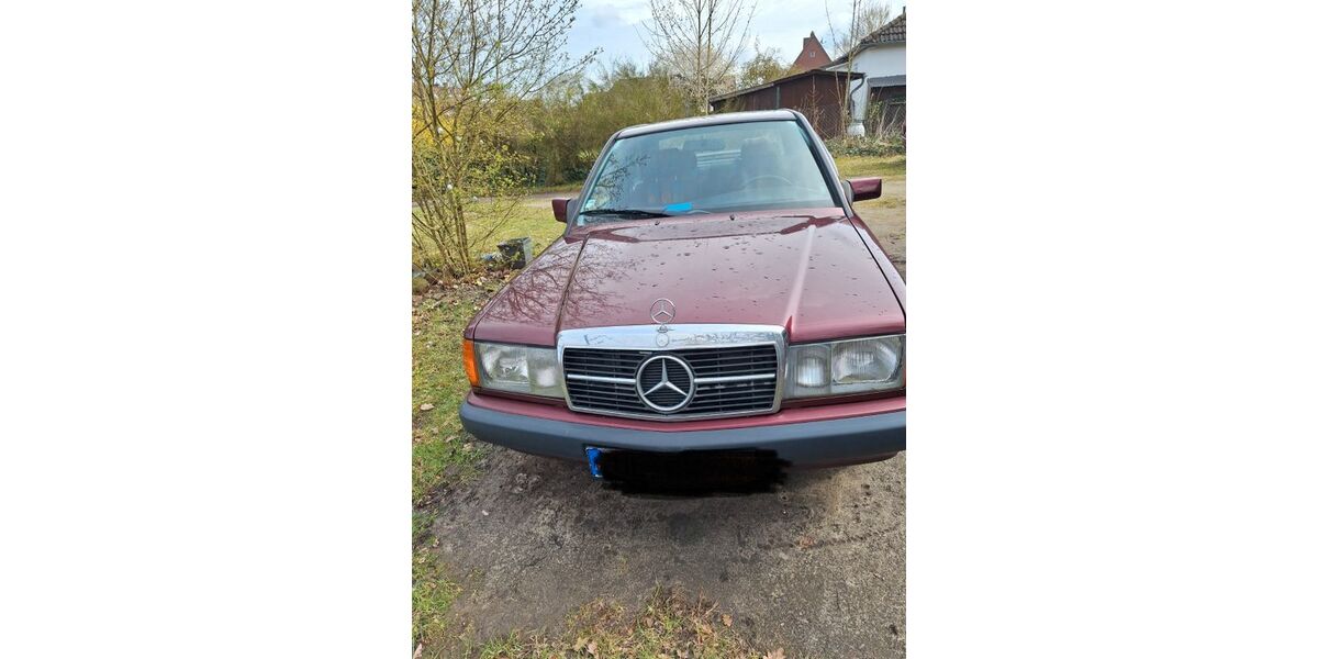Mercedes-Benz 190 231.900 km 4.900 &euro; Lentföhrden 24632