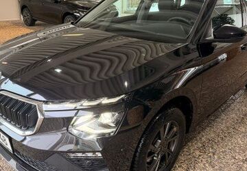 Skoda Kamiq 6.000 km 30.990 &euro; Elmshorn 25337