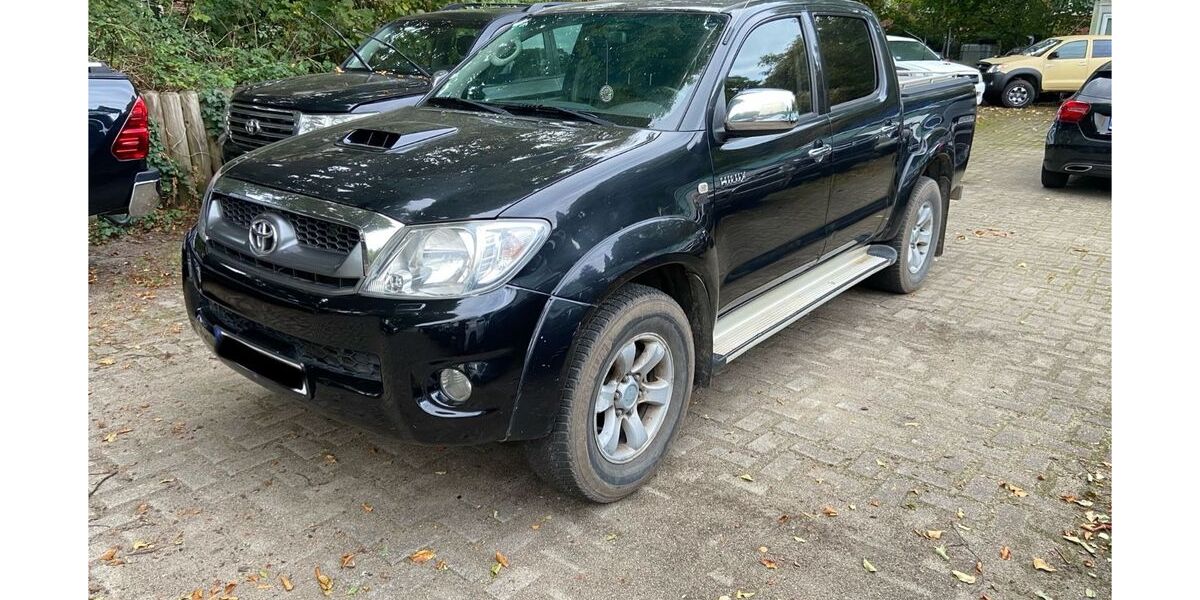 Toyota Hilux 189.000 km 13.600 &euro; Hamburg 20535