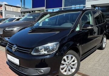 VW Touran 156.000 km 8.990 &euro; Pinneberg 25421