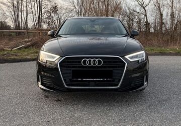 Audi A3 149.600 km 16.500 &euro; Kölln-Reisiek 25337