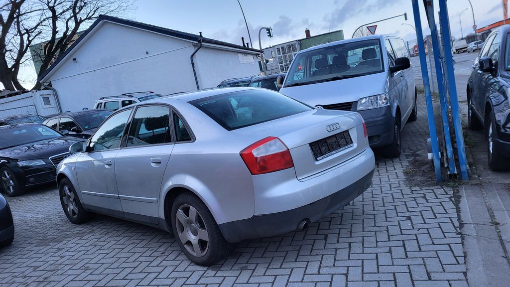 Audi A4 191.456 km 1.750 &euro; Hamburg 20539