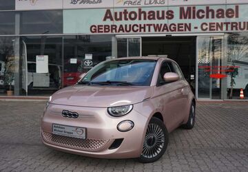 Fiat 500e 42.562 km 16.490 &euro; Hamburg 22043
