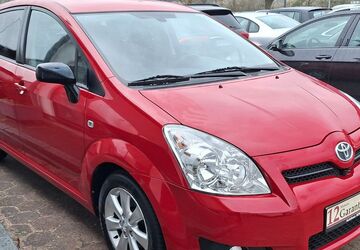 Toyota Corolla Verso 70.167 km 8.999 &euro; Stapelfeld 22145