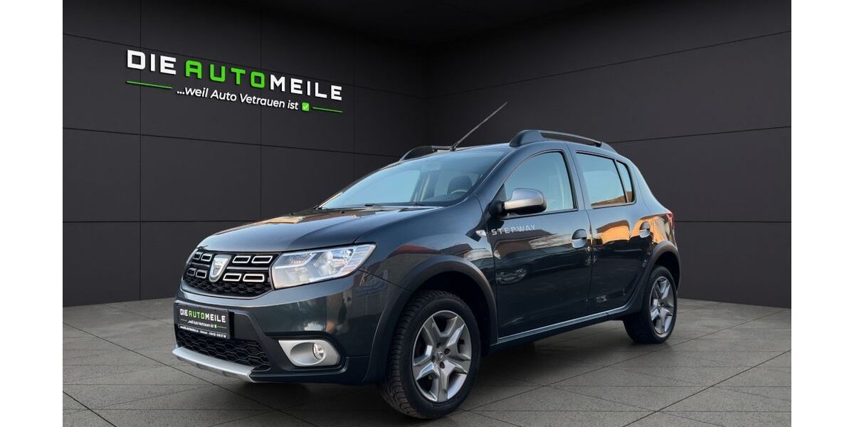Dacia Sandero 97.000 km 8.980 &euro; Uetersen 25436