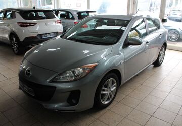 Mazda 3 84.164 km 9.490 &euro; Bad Oldesloe 23843