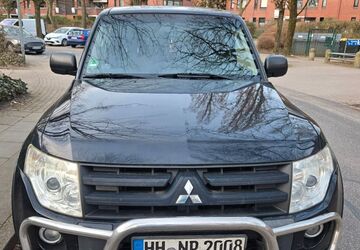 Mitsubishi Pajero 135.000 km 16.750 &euro; Ahrensburg 22926