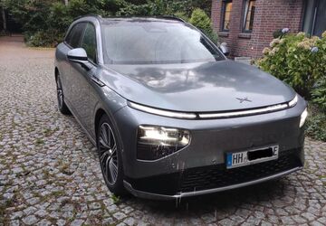 XPeng G9 2.450 km 55.963 &euro; Hamburg 22559