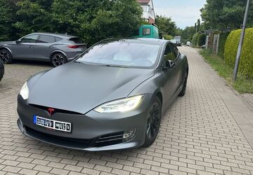 Tesla Model S 125.000 km 30.500 &euro; Hamburg 22143