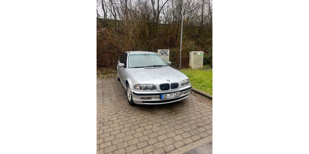 BMW 320 350.000 km 1.500 &euro; Ahrensburg 22926