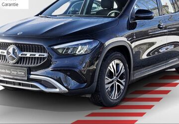 Mercedes-Benz GLA 200 4.500 km 38.390 &euro; Hamburg-Elbe 22609