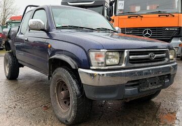 Toyota Hilux 232.281 km 9.500 &euro; Hamburg 21031