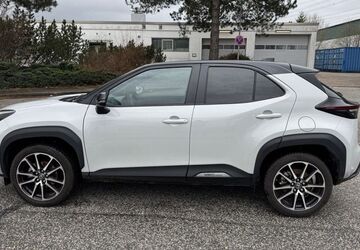 Toyota Yaris 22.335 km 18.999 &euro; Barsbüttel 22885