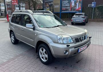Nissan X-Trail 222.500 km 2.499 &euro; Hamburg 22045