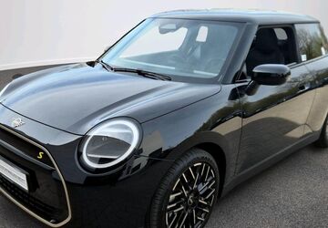 Mini Cooper SE 3.408 km 36.489 &euro; Barsbüttel bei Hamburg 22885