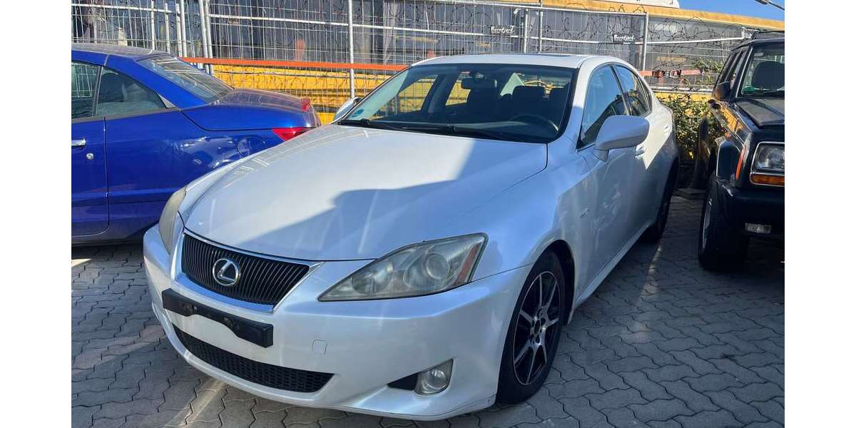 Lexus IS 220d 279.000 km 1.450 &euro; Hamburg 20539