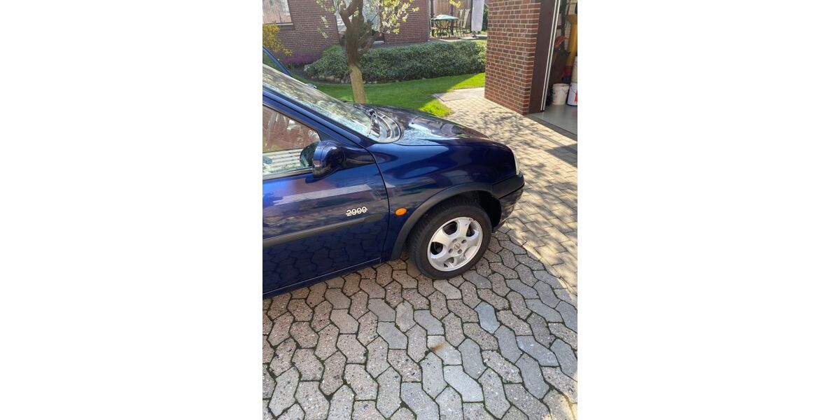 Opel Corsa 95.200 km 2.100 &euro; Hamburg 20148