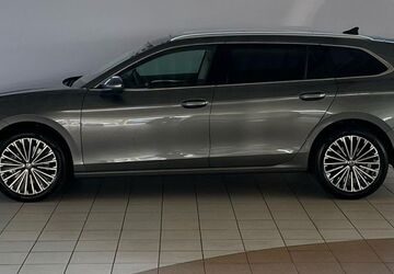 VW Passat Variant 9.000 km 54.990 &euro; Wedel 22880