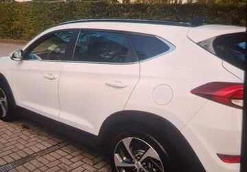 Hyundai TUCSON 148.000 km 13.800 &euro; Lütjensee 22952