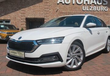 Skoda Octavia 54.494 km 21.900 &euro; Henstedt Ulzburg(20 km nördlich von HH-direkt an der A7) 24558