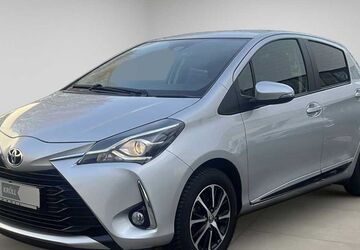 Toyota Yaris 65.000 km 12.450 &euro; Hamburg 21079