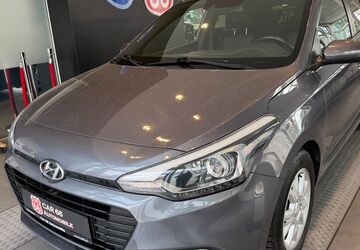 Hyundai i20 84.000 km 8.790 &euro; Hamburg 22547