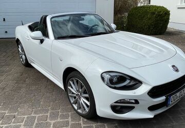 Fiat 124 Spider 12.544 km 21.900 &euro; Großensee 22946