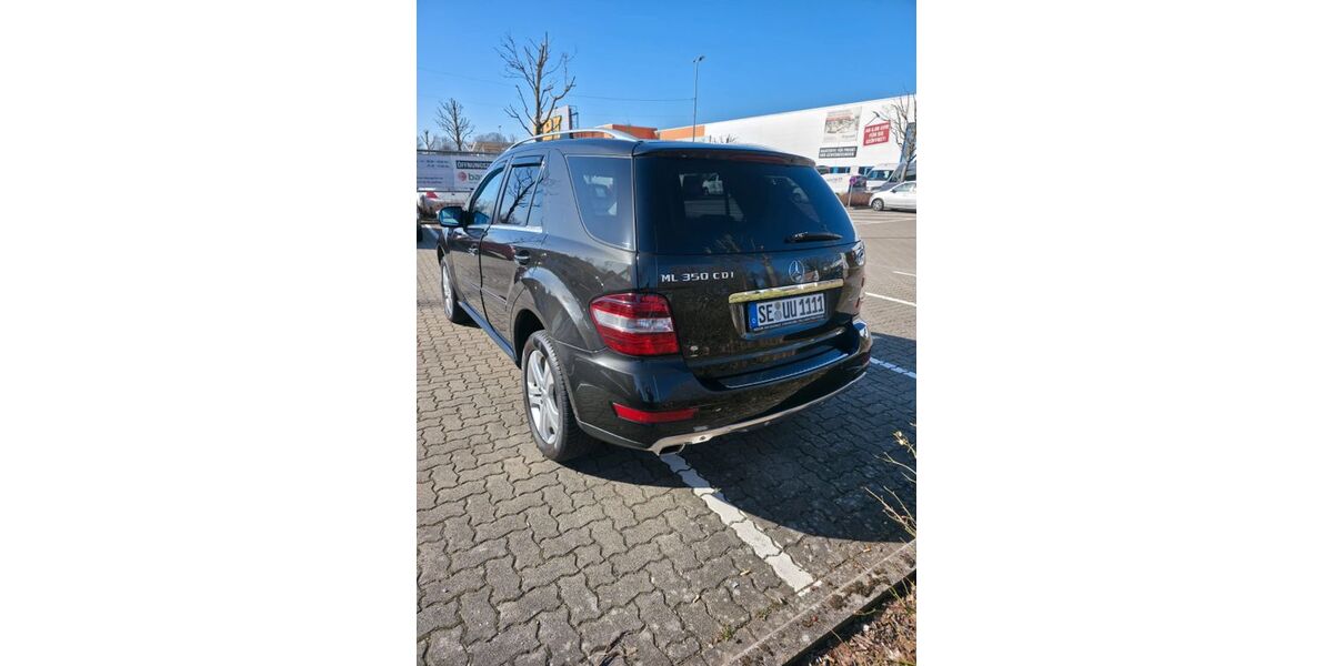 Mercedes-Benz ML 350 263.700 km 8.300 &euro; Norderstedt 22851