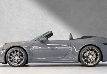 Porsche 992 7.911 km 151.911 &euro; Hamburg 22339