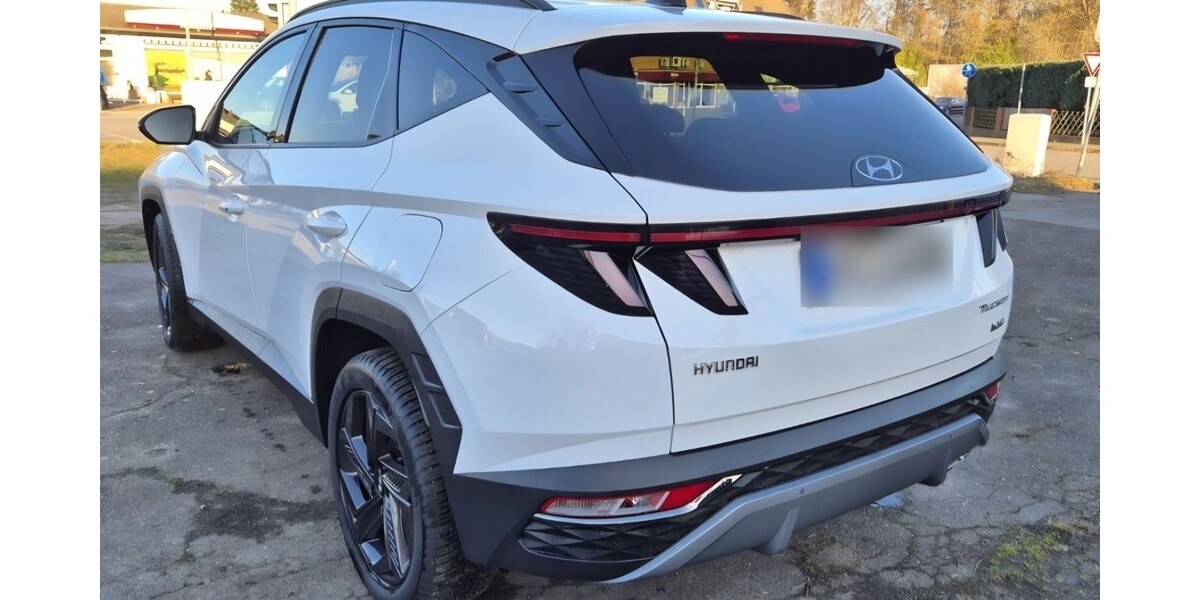 Hyundai Tucson 19.500 km 28.500 &euro; Hamburg 20038